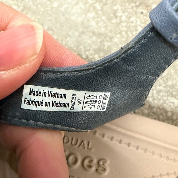 Crocs Leigh II ankle strap canva  Navy Wedge Sandals - Picture 6 of 6